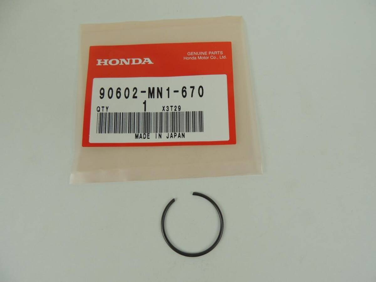 90602-MN1-670 Pierścień Honda