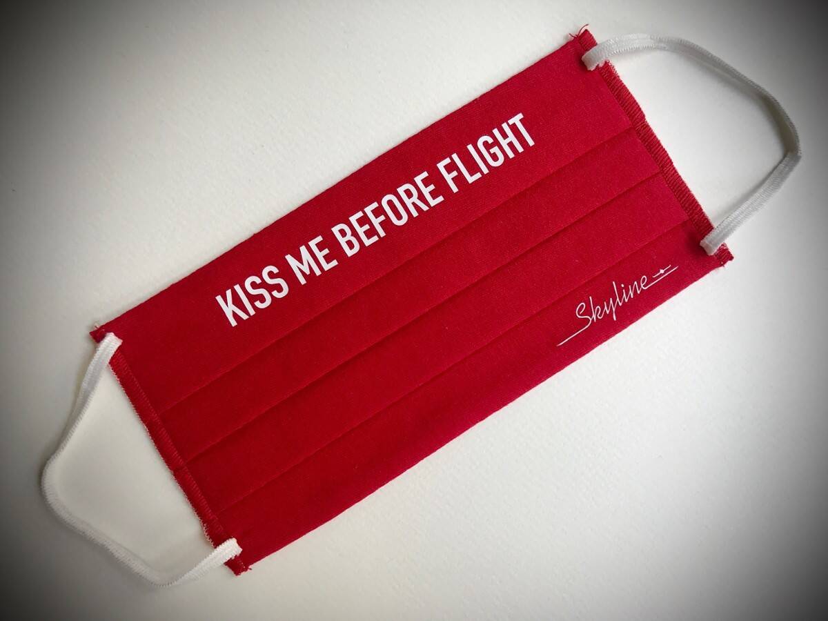 Maseczka Kiss Me Before Flight - czerwona (Zdjęcie 3)