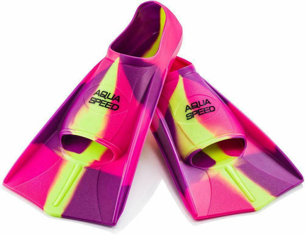 Training fins size 39-40 col. 93