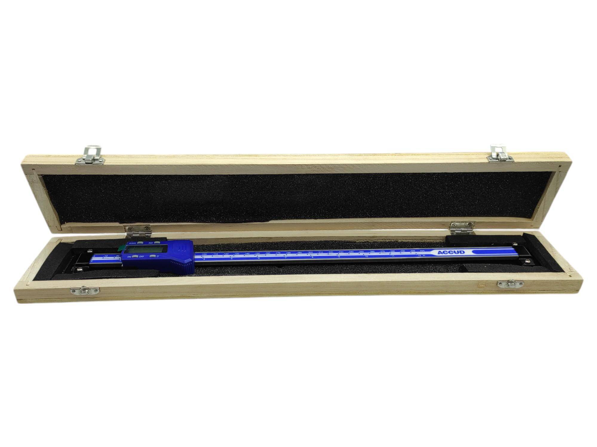 ACCUD liniał elektroniczny poziomy 300 mm 996-012-11