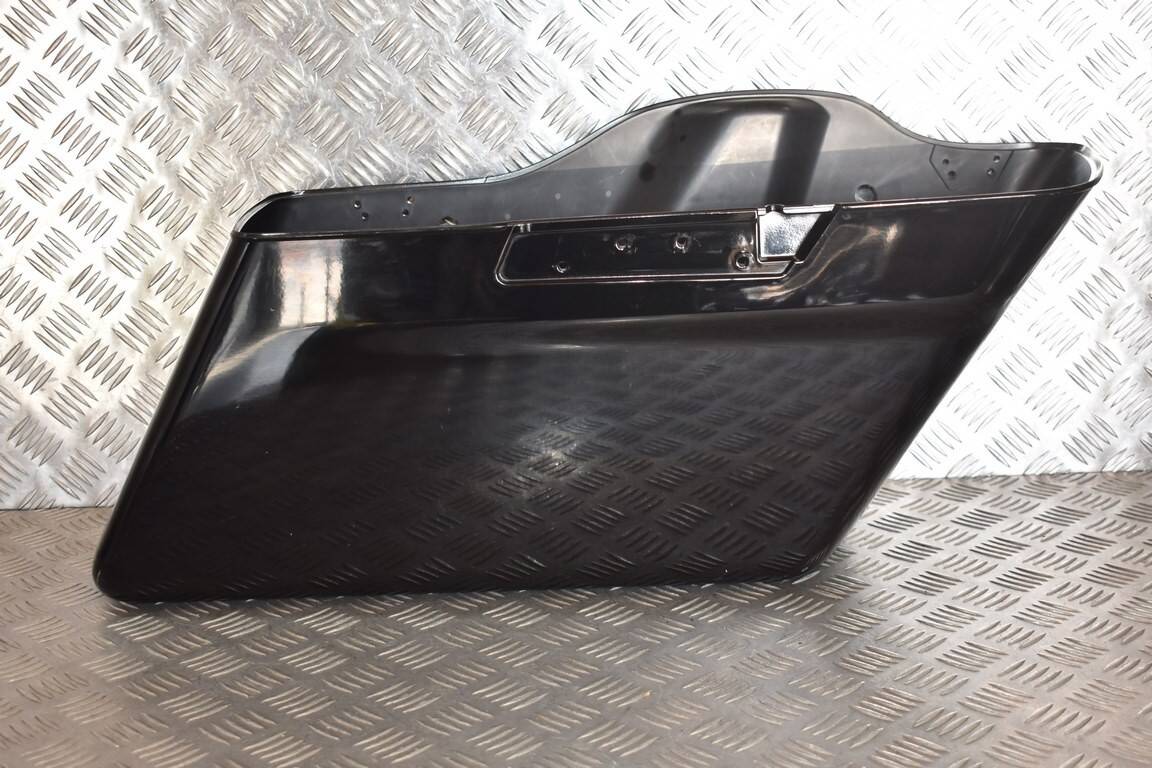 Kufer boczny prawy VI