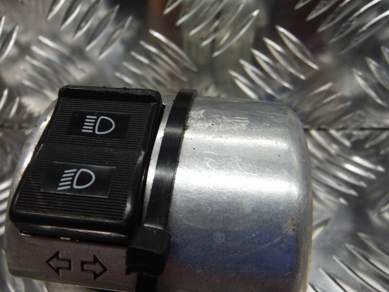 Przyciski przełączniki lewe niekompletne (Zdjęcie 3)