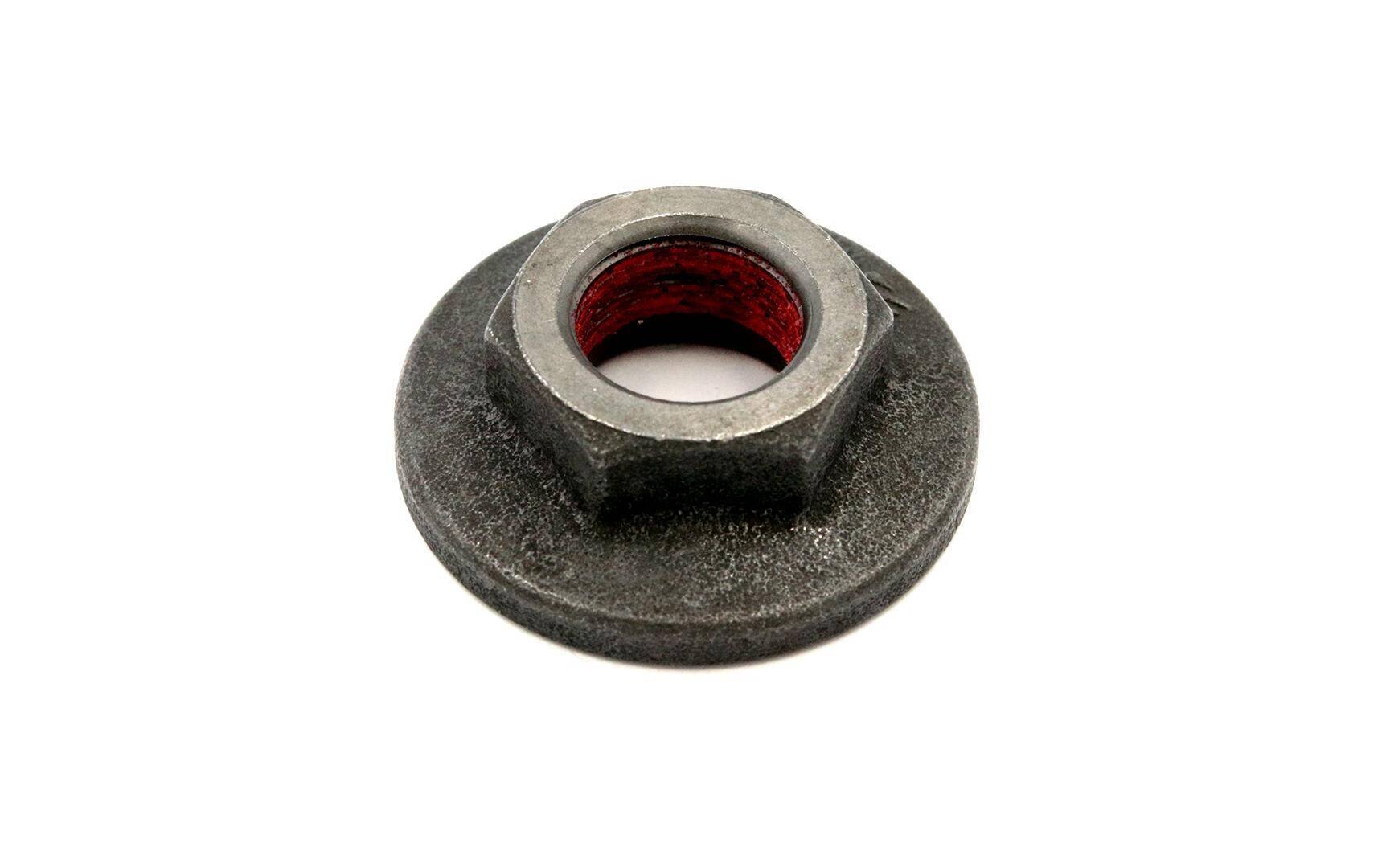 Nail nut for MANITOU 562485 DANA smaller