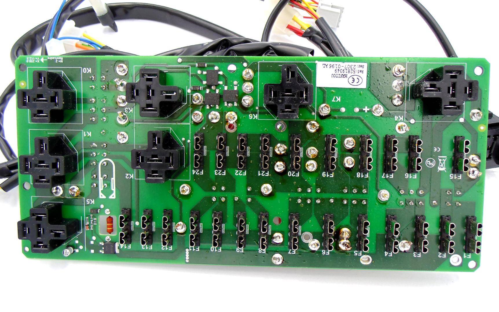 Control board for relays, fuses MANITOU 52819349, 243566