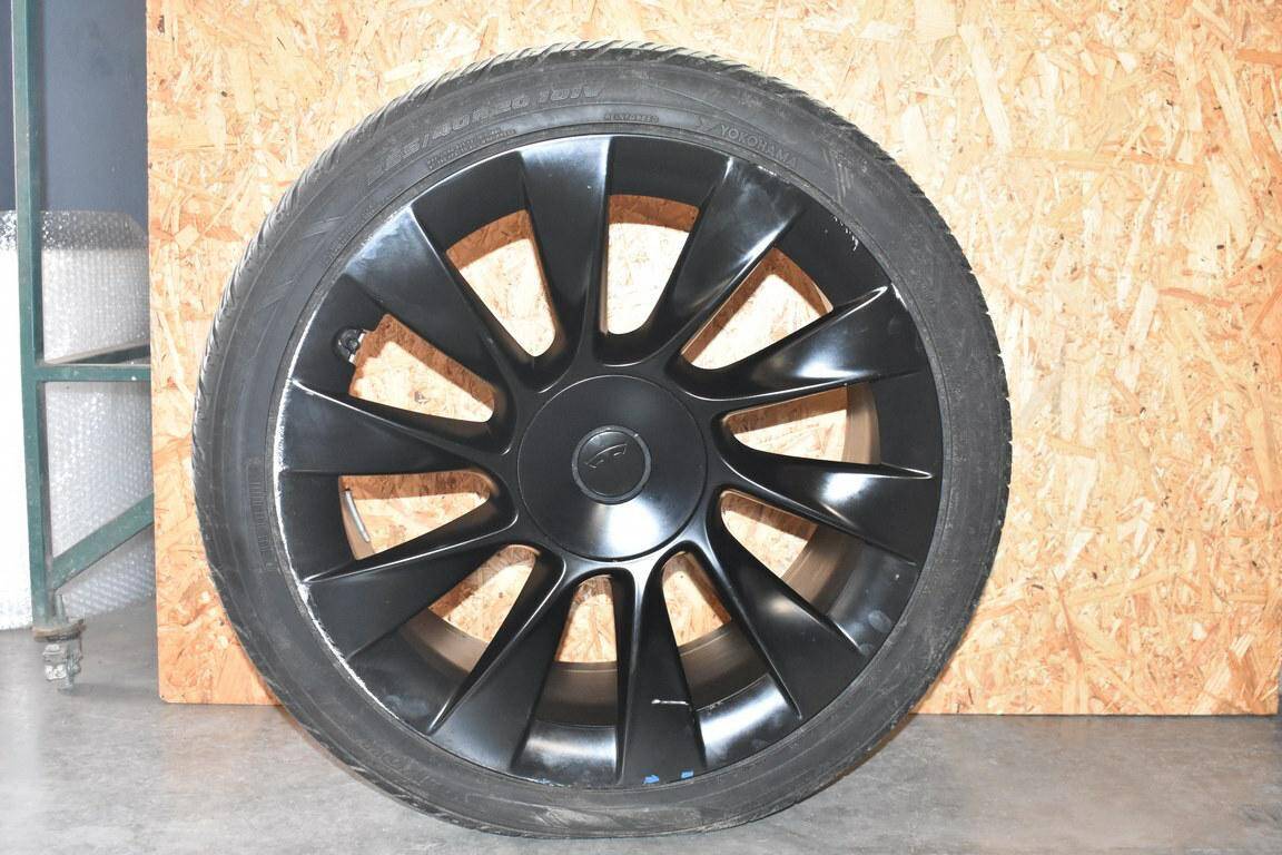 Felga aluminiowa koło 20x9.5 5J ET45 II