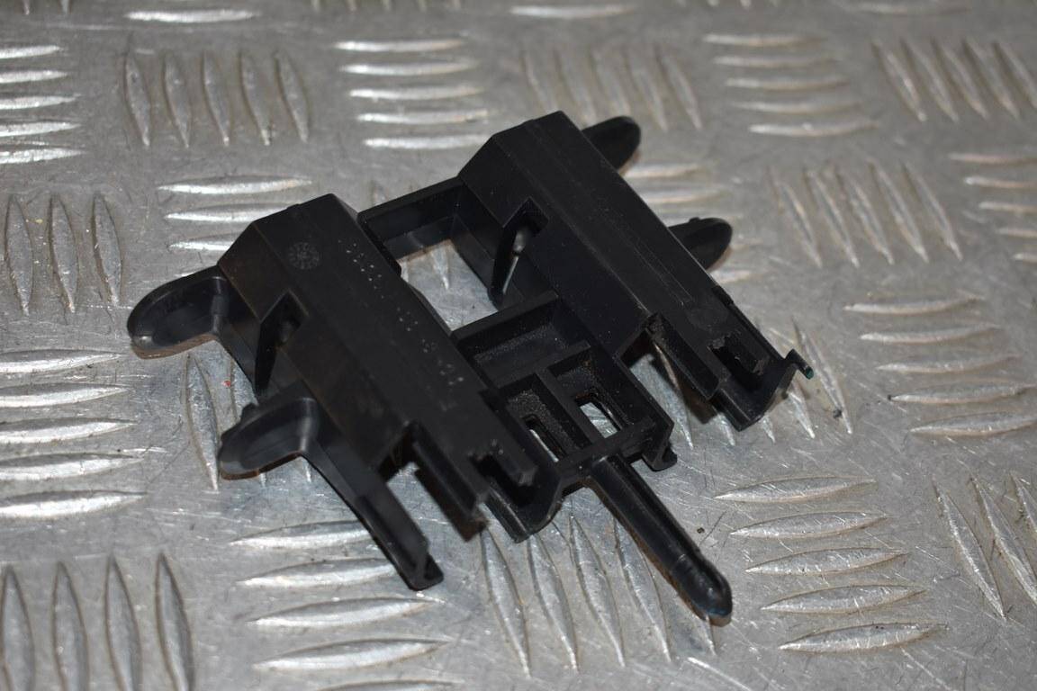 High Voltage Battery Rapid Support Signal Plug Plastic Cover