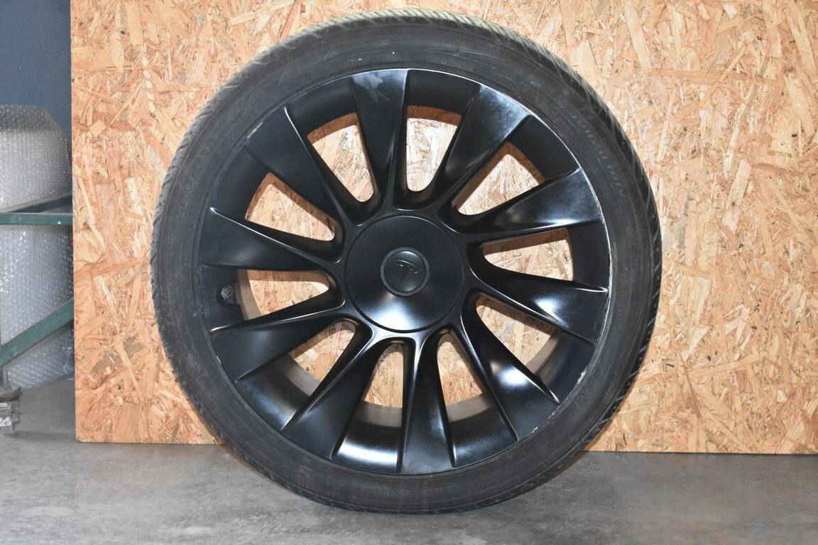 Felga aluminiowa koło 20x9.5 5J ET45 III