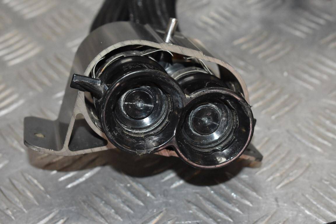 Złącze przewody chłodzenia baterii TESLA (Zdjęcie 10)