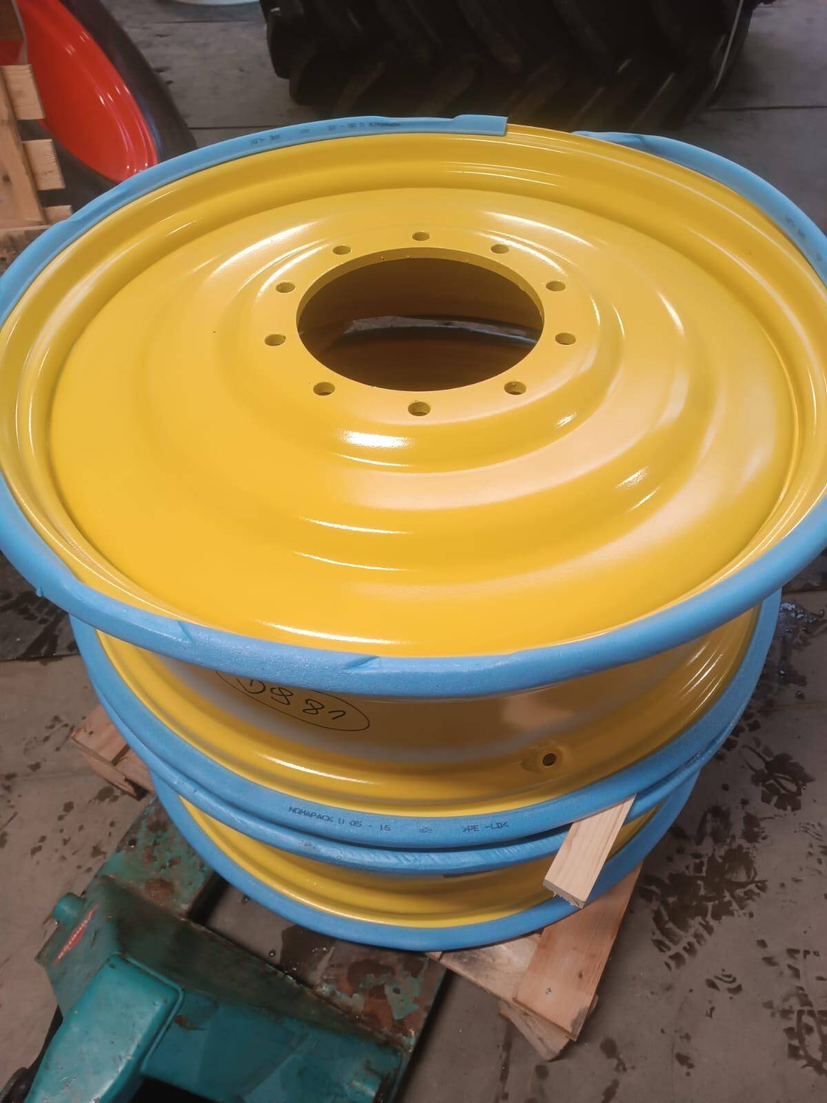 Felga 12x36 10/335/281/ET-155 JD D981