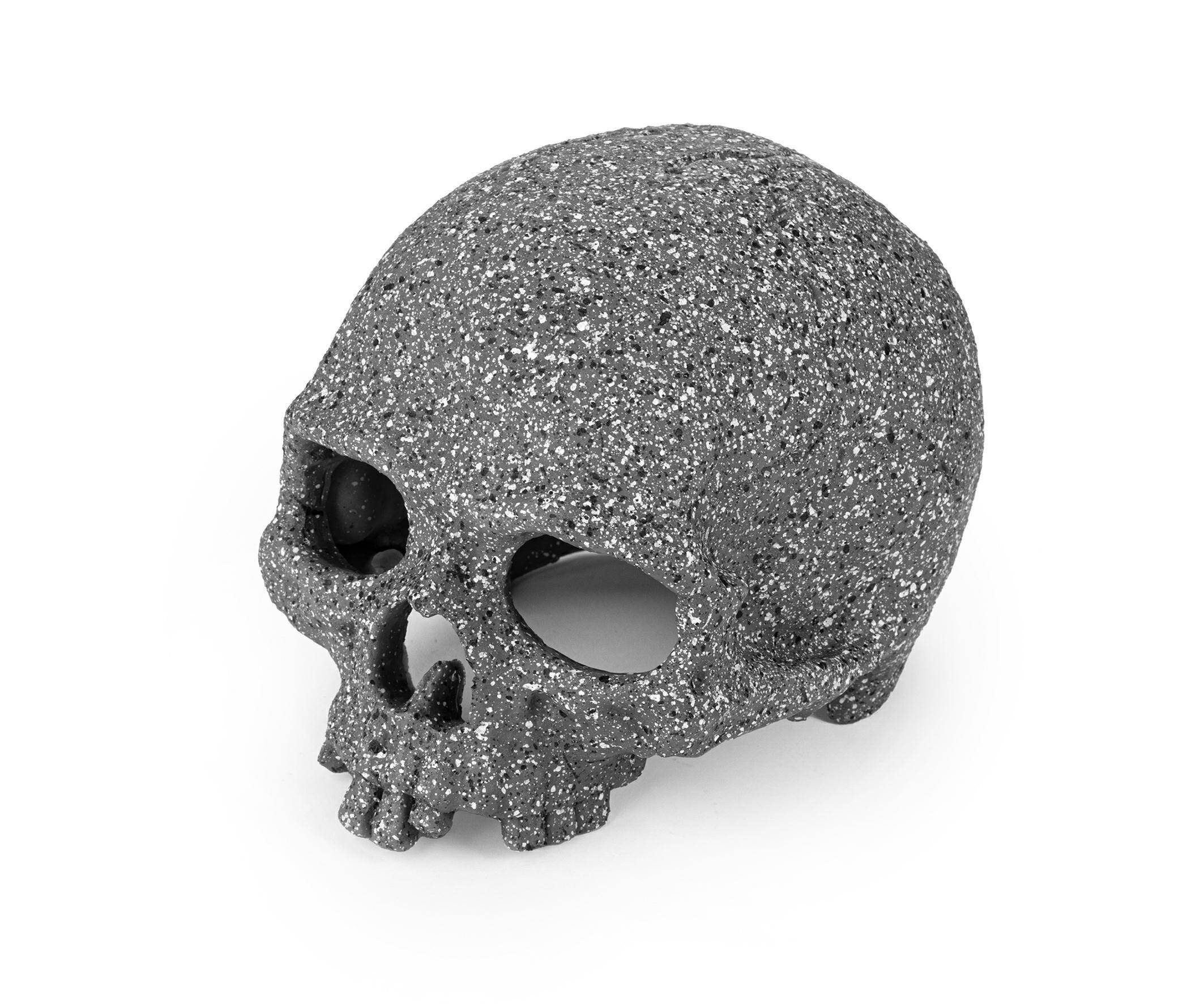 Graphite Skull 15cm