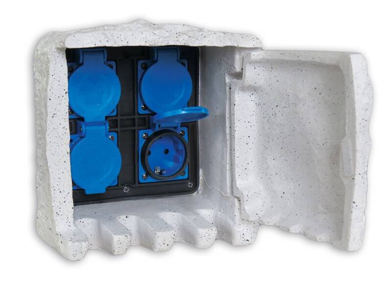 Garden stone socket with 4 sockets