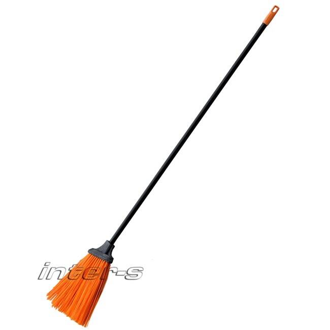 Slanting broom