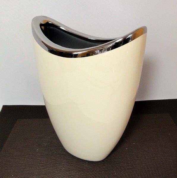 E WPE01 Wazon ceramiczny 21x11,5x25cm