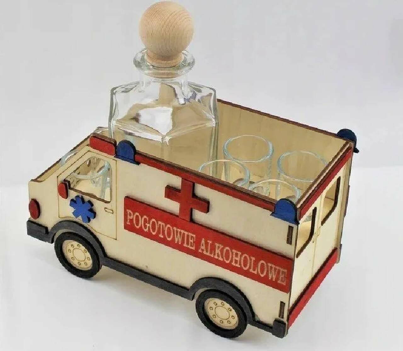 Karafka Ambulans z 4 kieliszkami 681