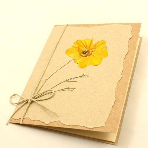 Kartka z żółtymi kwiatami (Zdjęcie 1)
