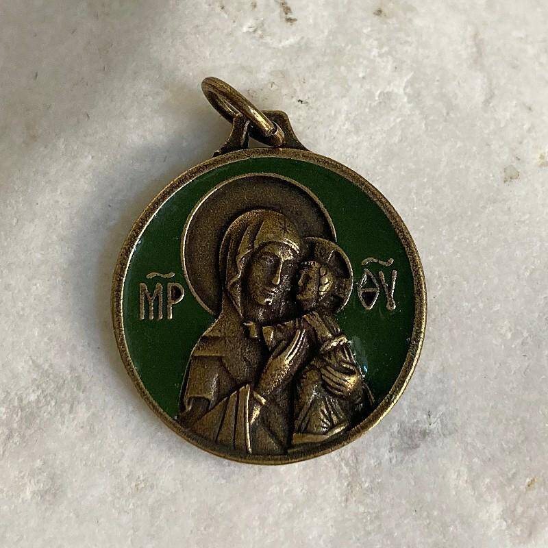 Medalik Maryja z Jezusem - zielony