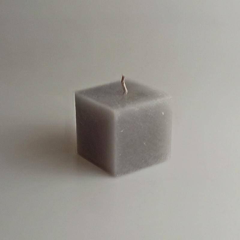 Świeca zapach perfum, sześcian 5 cm