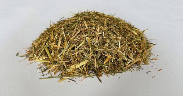 Dengie Meadow Lite with Herbs 15 kg - niskokaloryczna sieczka dla koni (Zdjęcie 2)
