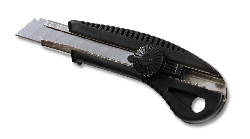 STALCO s-17322 nóż grzebieniowy ostrze łamane 18 mm