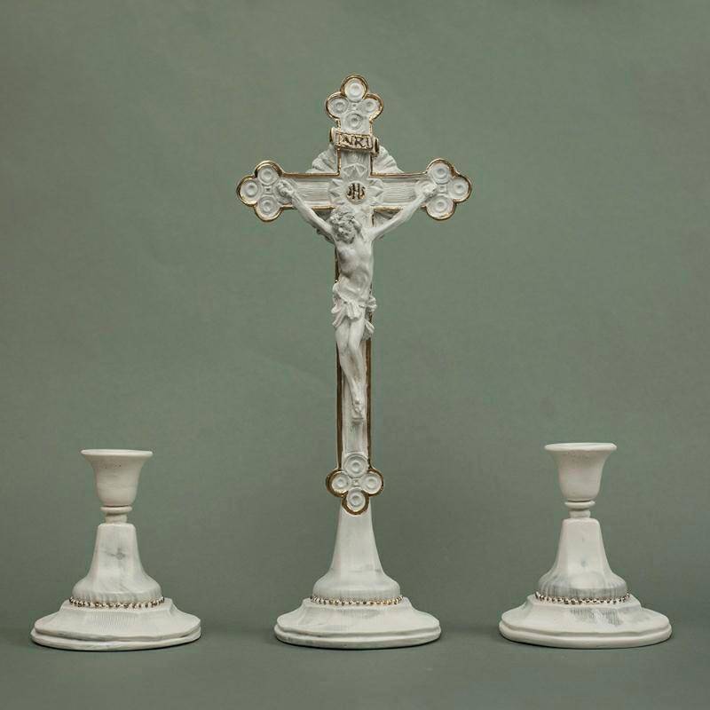 Krzyż stojący + świeczniki (pozłacany) (Zdjęcie 1)