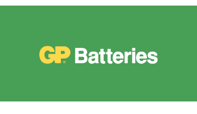 Logo firmy GP Batteries, Żółte litery GP i biały dopisek Batteries na zielonym tle.